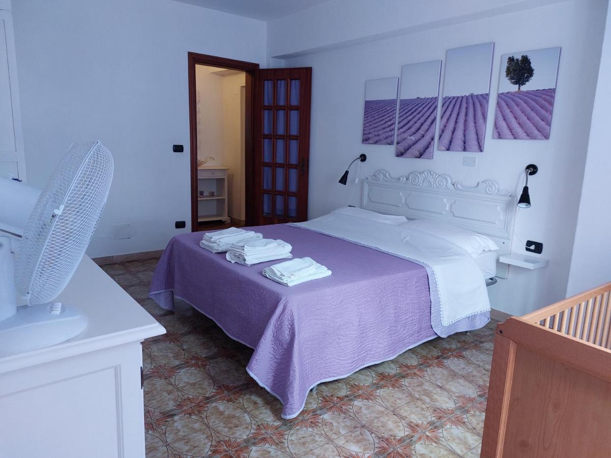 Agriturismo Giorgi Appartamenti In Riviera Ligure 阿尔本加 外观 照片