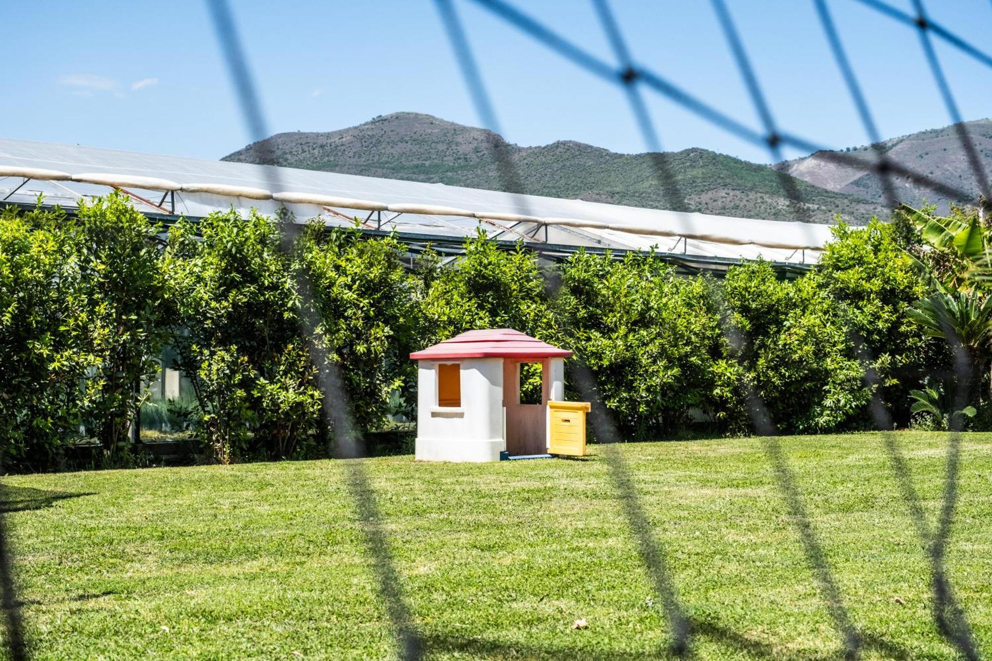 Agriturismo Giorgi Appartamenti In Riviera Ligure 阿尔本加 外观 照片