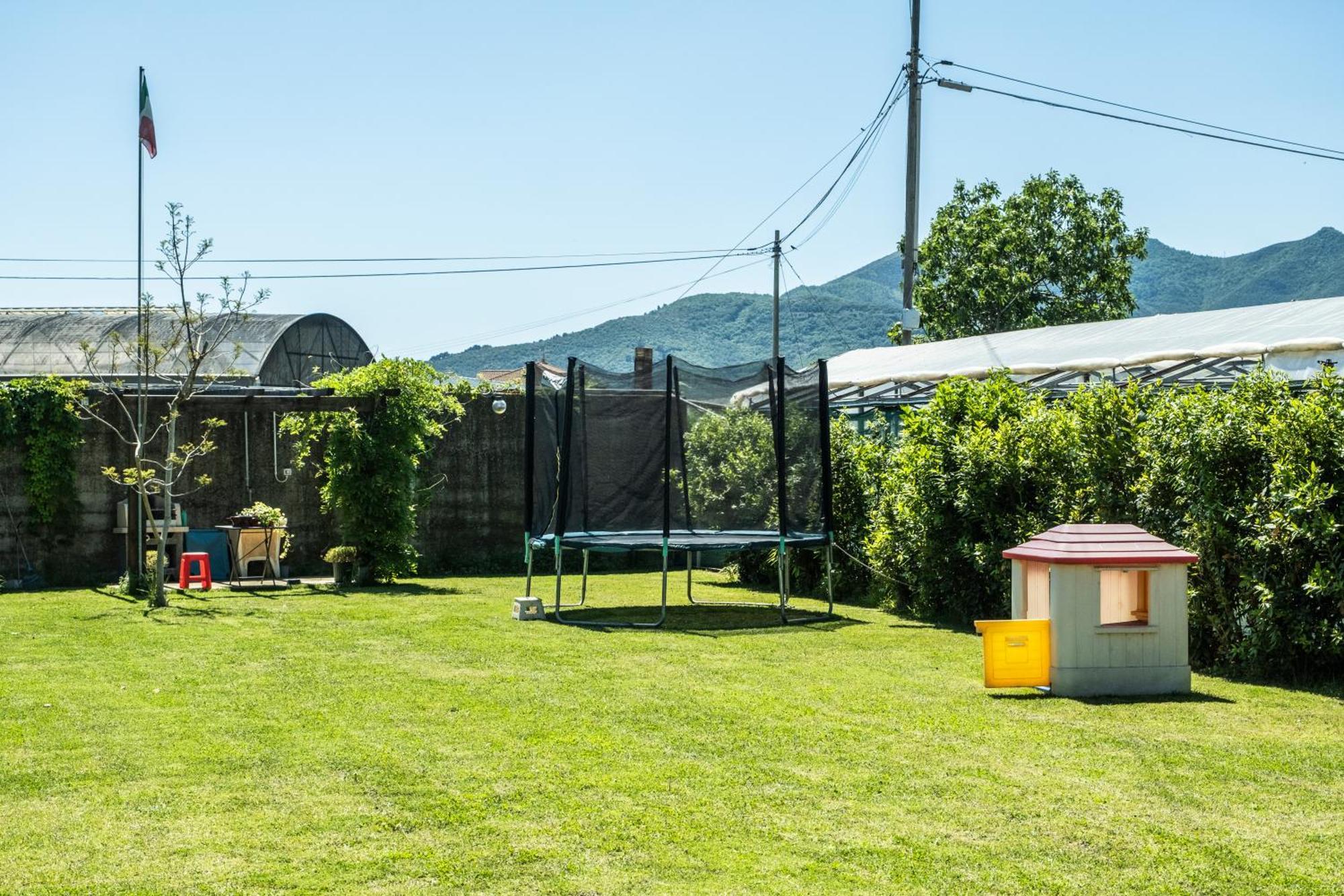 Agriturismo Giorgi Appartamenti In Riviera Ligure 阿尔本加 外观 照片