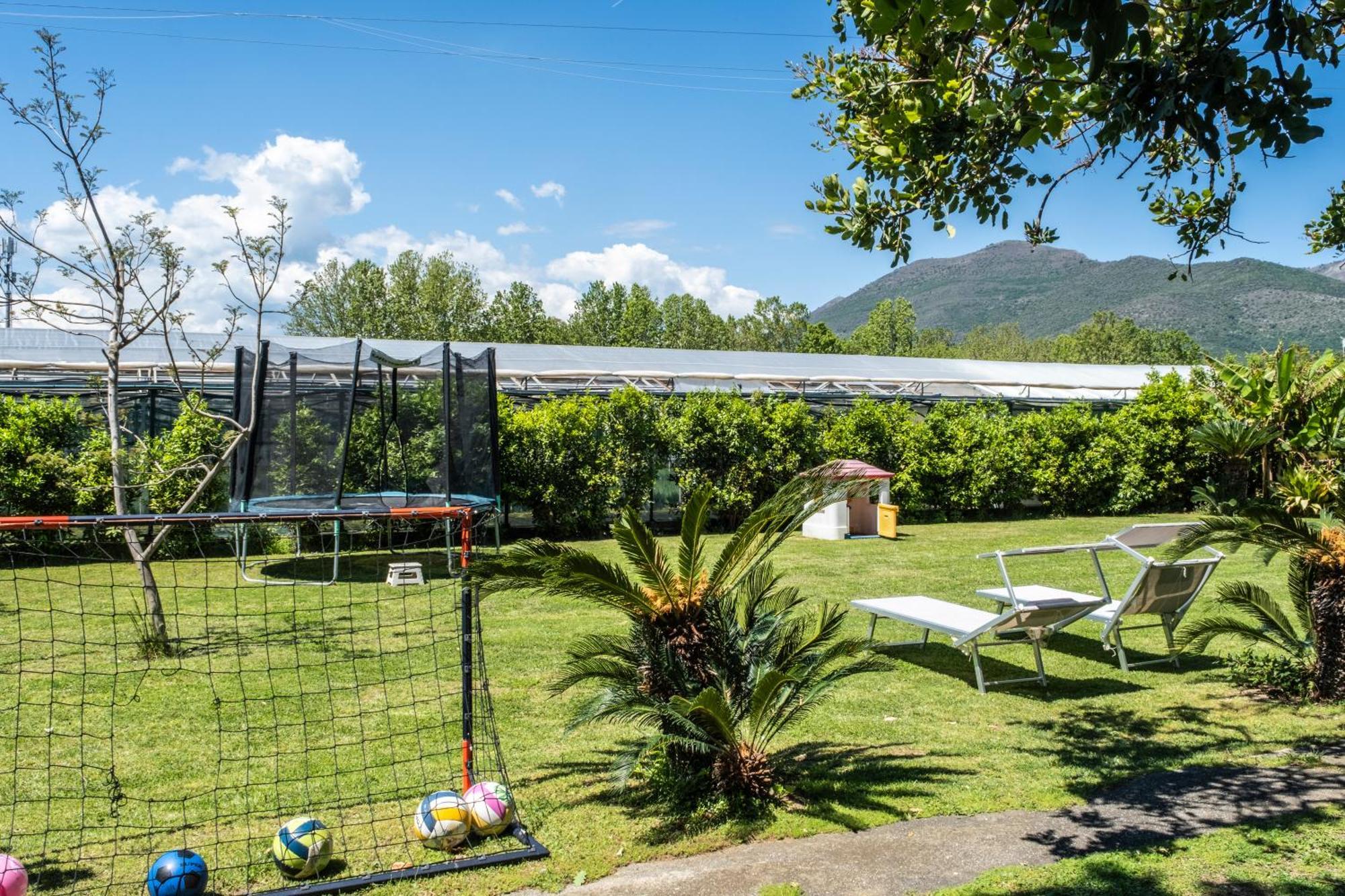 Agriturismo Giorgi Appartamenti In Riviera Ligure 阿尔本加 外观 照片