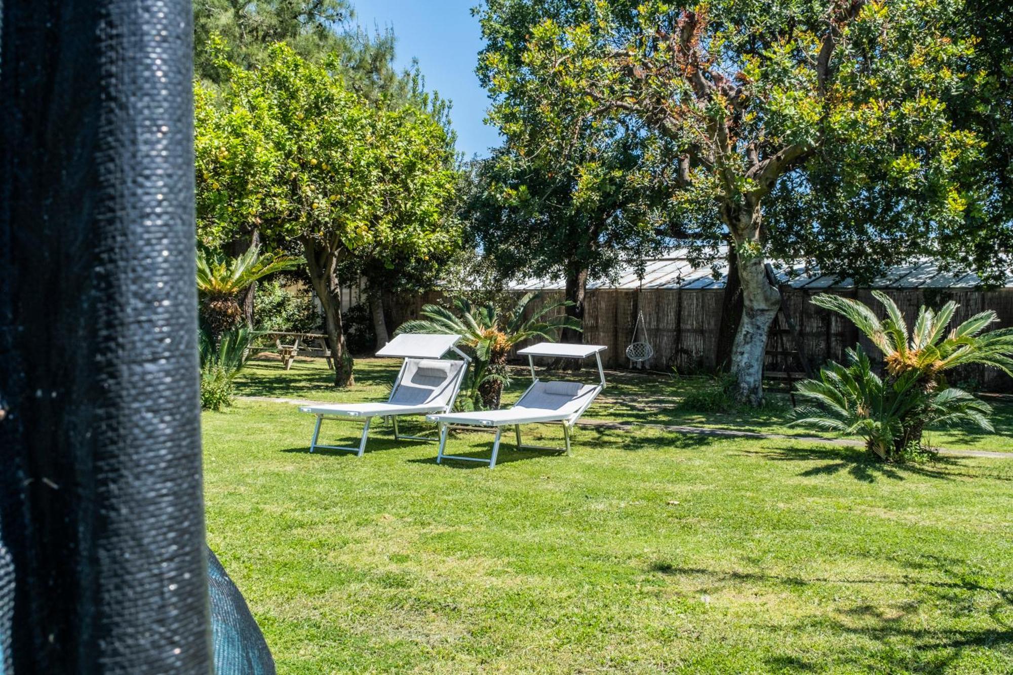Agriturismo Giorgi Appartamenti In Riviera Ligure 阿尔本加 外观 照片