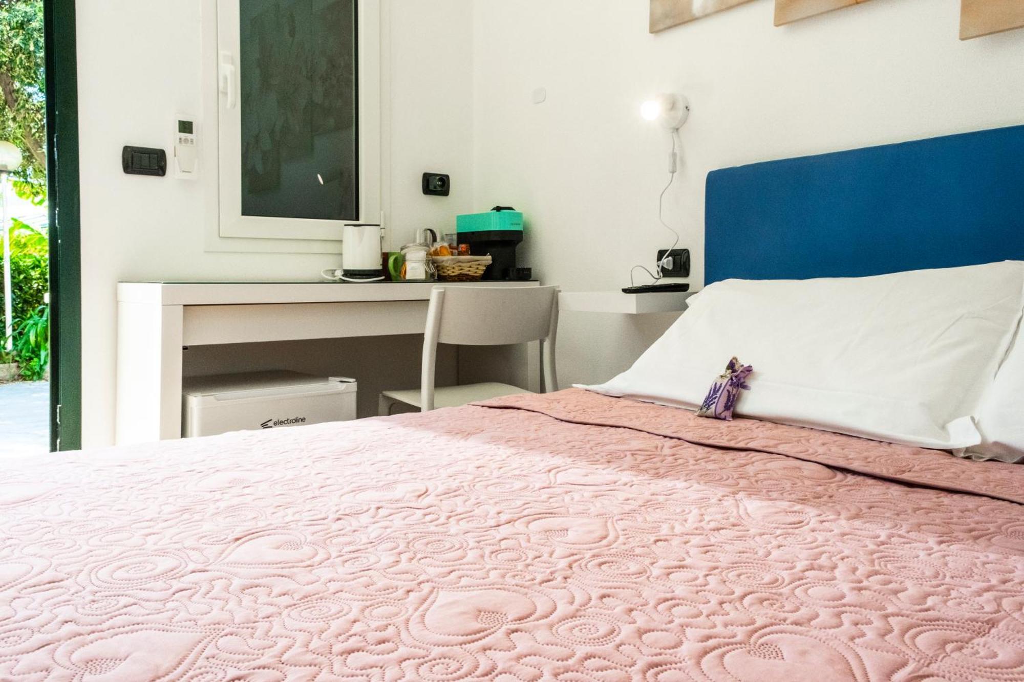 Agriturismo Giorgi Appartamenti In Riviera Ligure 阿尔本加 外观 照片