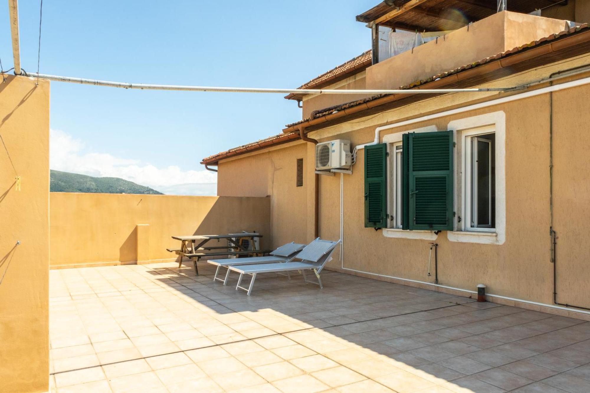 Agriturismo Giorgi Appartamenti In Riviera Ligure 阿尔本加 外观 照片
