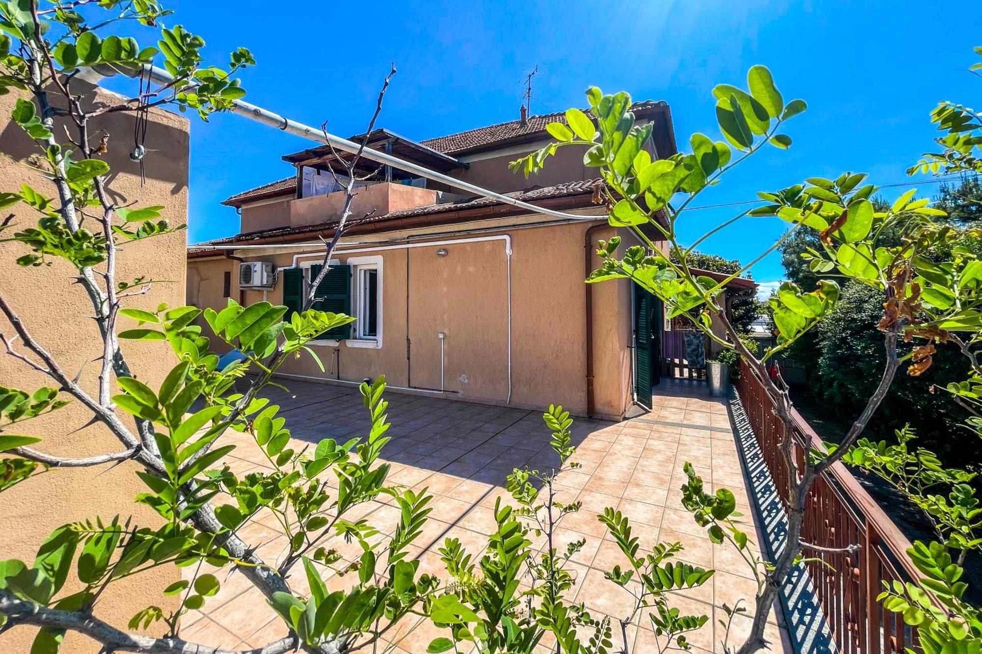 Agriturismo Giorgi Appartamenti In Riviera Ligure 阿尔本加 外观 照片